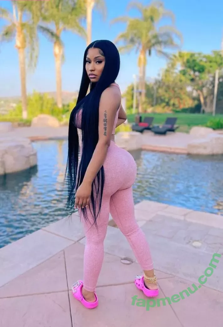 Nicki Minaj nude photo #0605 (nickiminaj)