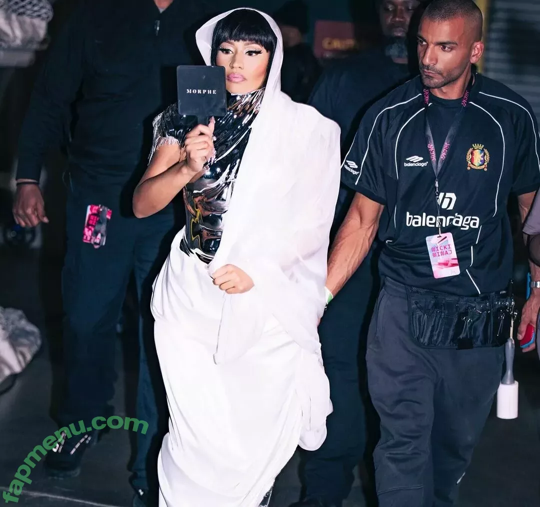 Nicki Minaj nude photo #0621 (nickiminaj)