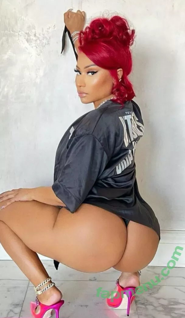 Nicki Minaj nude photo #0640 (nickiminaj)