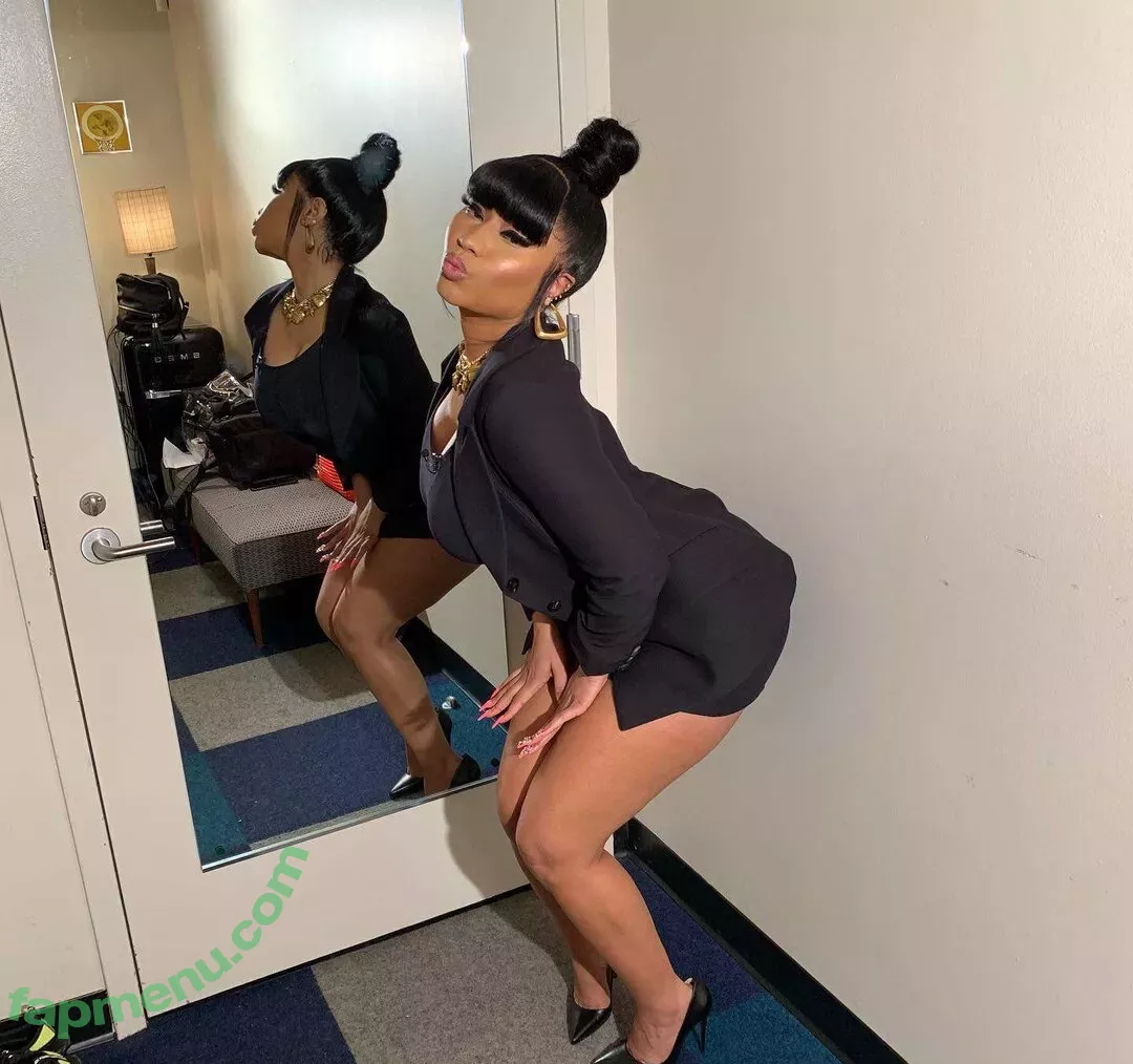 Nicki Minaj nude photo #0643 (nickiminaj)
