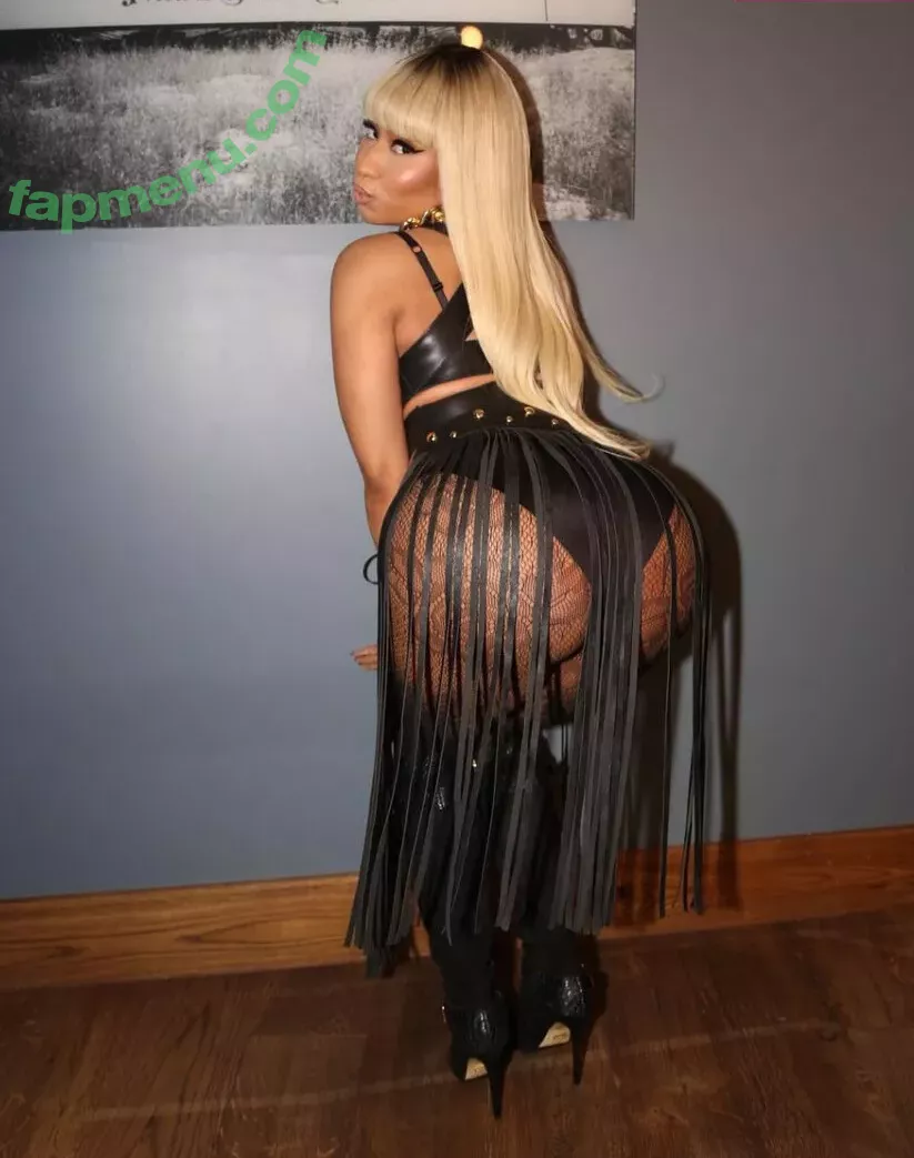 Nicki Minaj nude photo #0720 (nickiminaj)