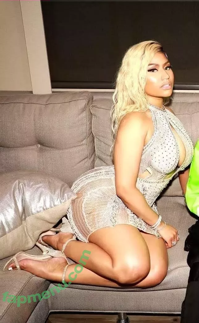 Nicki Minaj nude photo #0747 (nickiminaj)