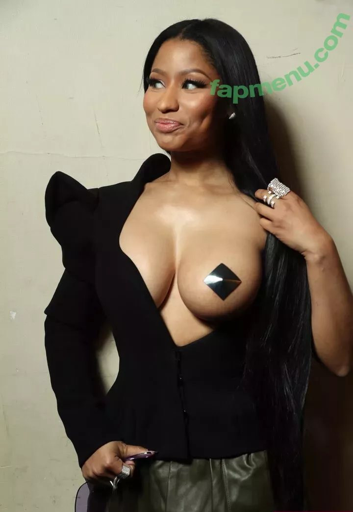 Nicki Minaj nude photo #0762 (nickiminaj)