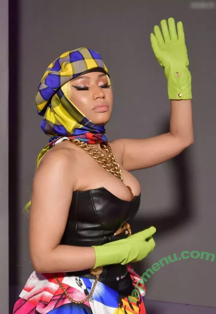 Nicki Minaj nude photo #0779 (nickiminaj)