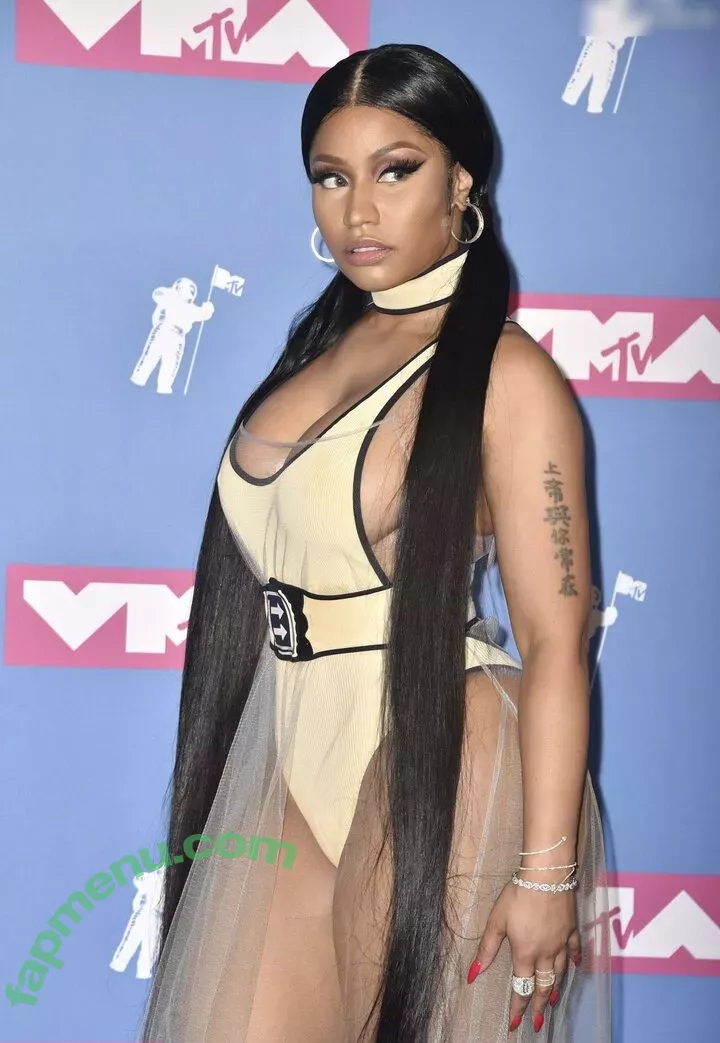 Nicki Minaj nude photo #0802 (nickiminaj)