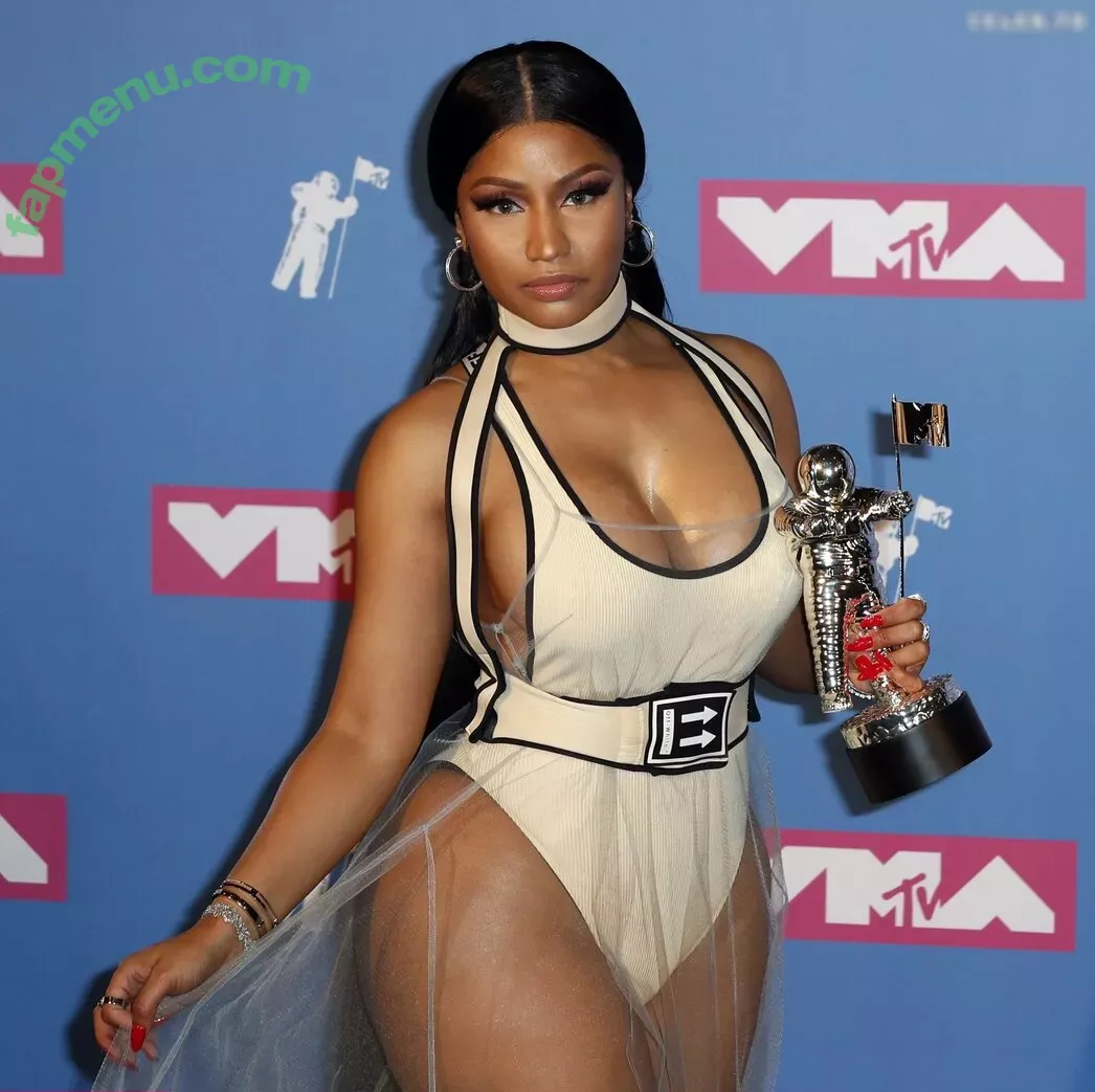 Nicki Minaj nude photo #0806 (nickiminaj)