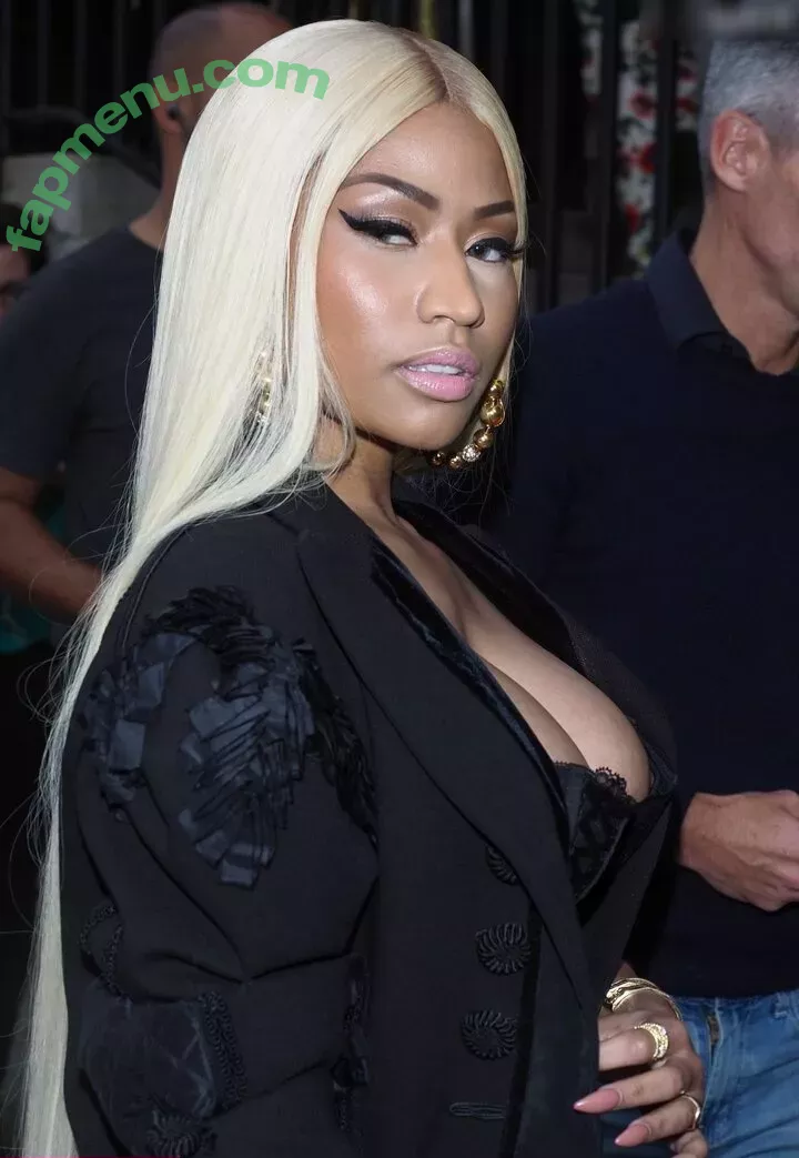 Nicki Minaj nude photo #0843 (nickiminaj)
