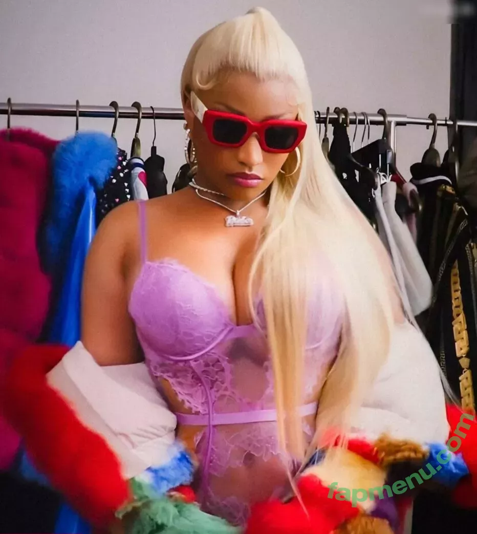 Nicki Minaj nude photo #0849 (nickiminaj)