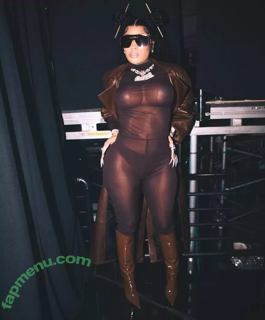 Nicki Minaj nude photo #0855 (nickiminaj)