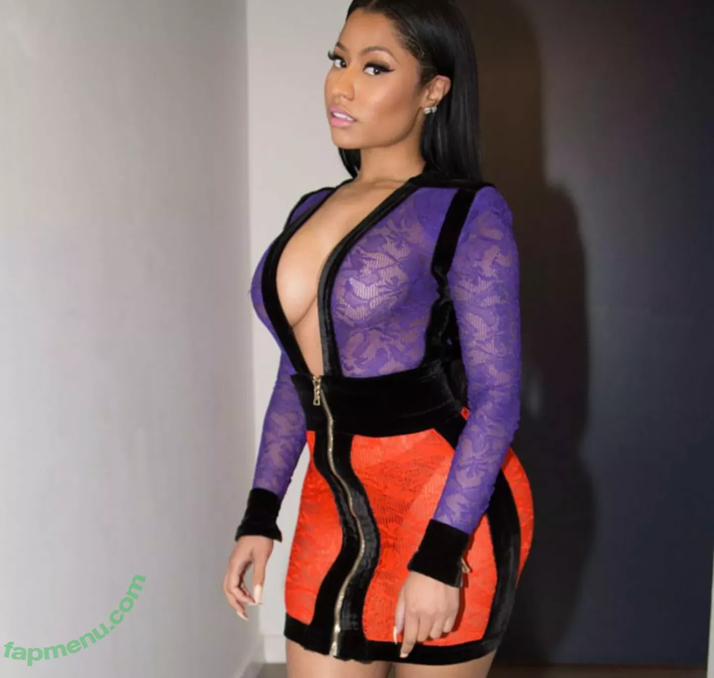Nicki Minaj nude photo #0903 (nickiminaj)