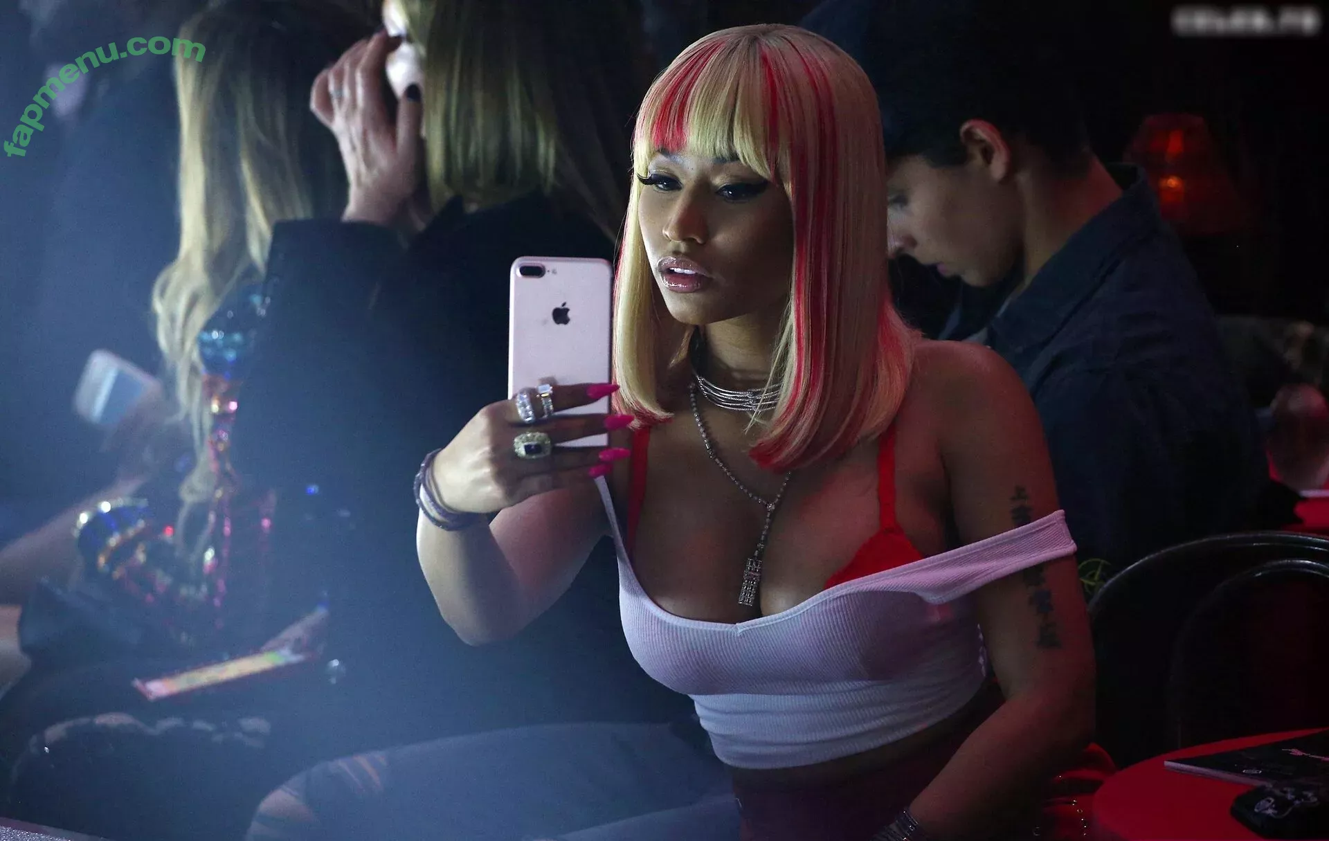 Nicki Minaj nude photo #0924 (nickiminaj)