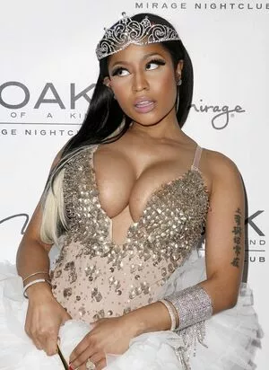 Nicki Minaj / nickiminaj nude photo #1182