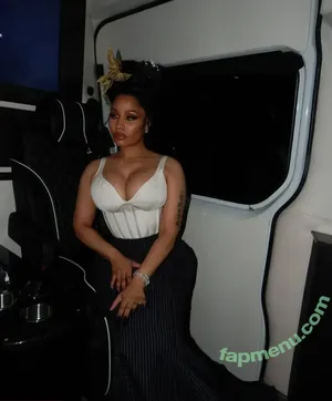 Nicki Minaj / nickiminaj nude photo #1263