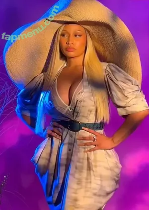 Nicki Minaj / nickiminaj nude photo #1317