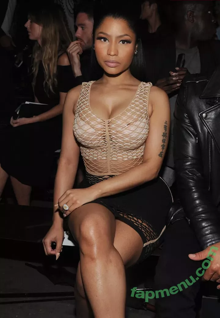 Nicki Minaj nude photo #1169 (nickiminaj)