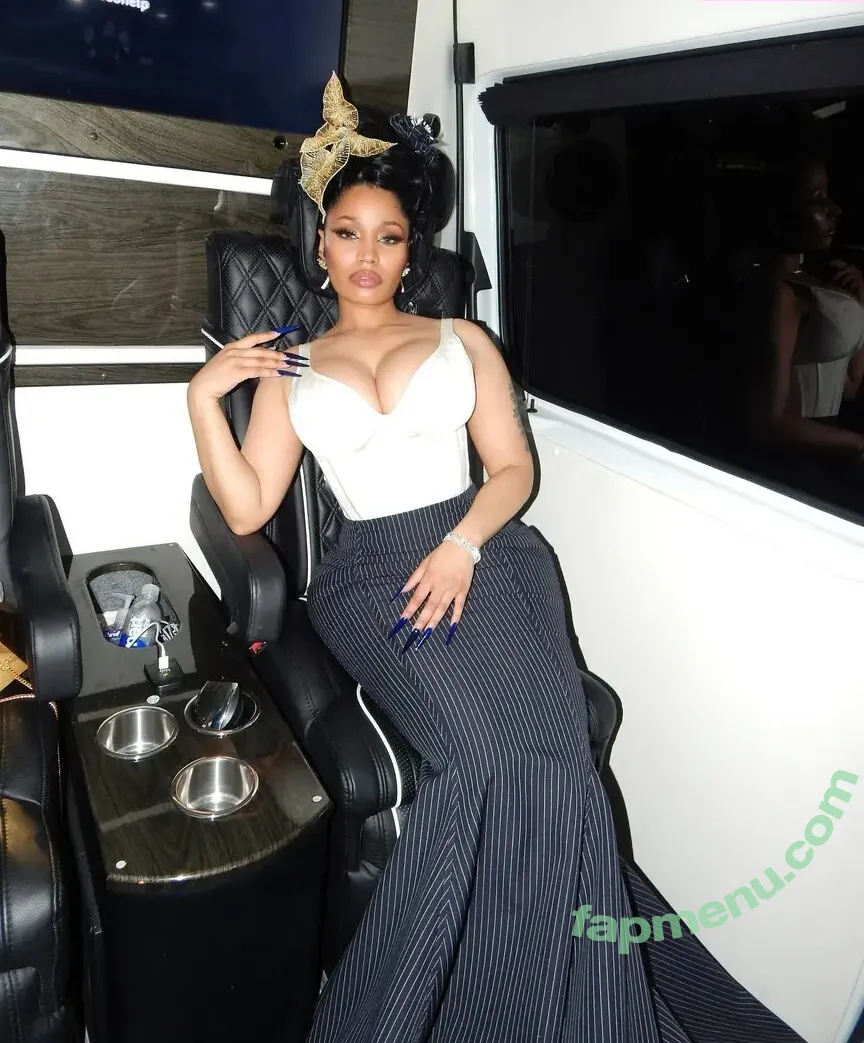 Nicki Minaj nude photo #1262 (nickiminaj)