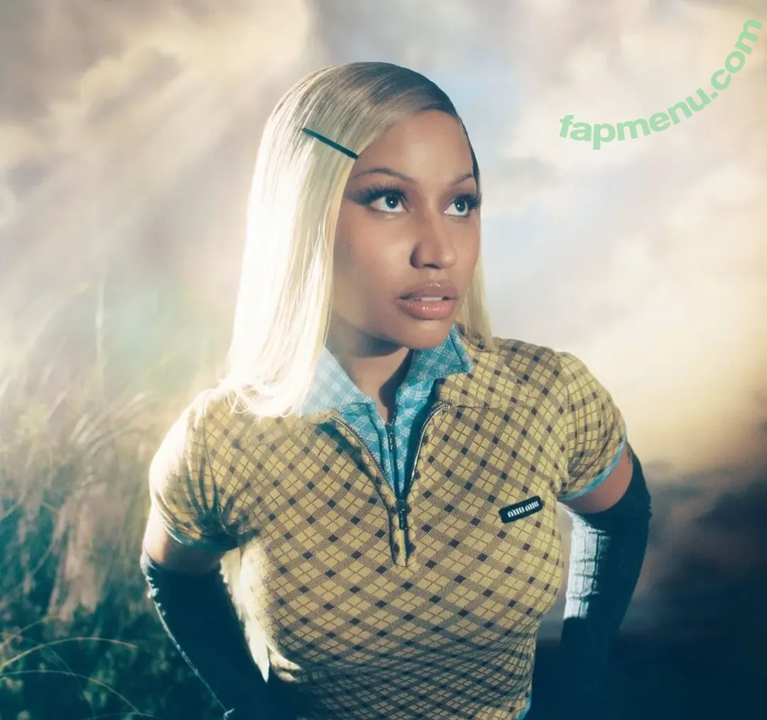 Nicki Minaj nude photo #1276 (nickiminaj)