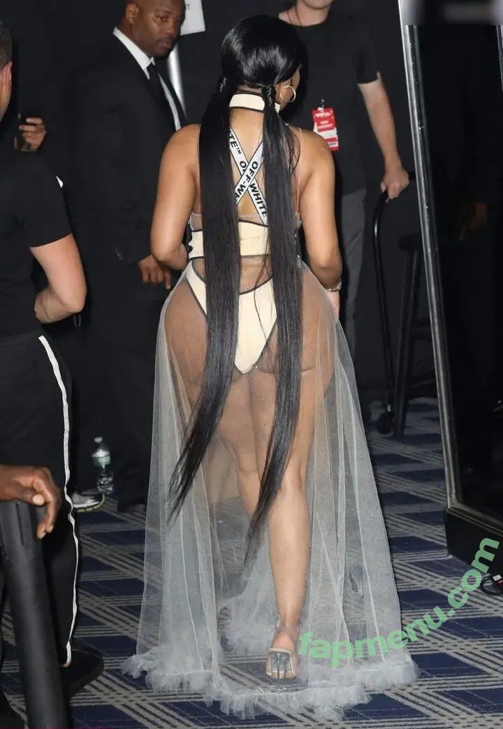 Nicki Minaj nude photo #1311 (nickiminaj)