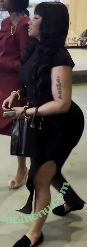 Nicki Minaj nude photo #1393 (nickiminaj)