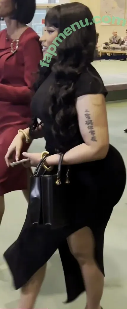 Nicki Minaj nude photo #1394 (nickiminaj)