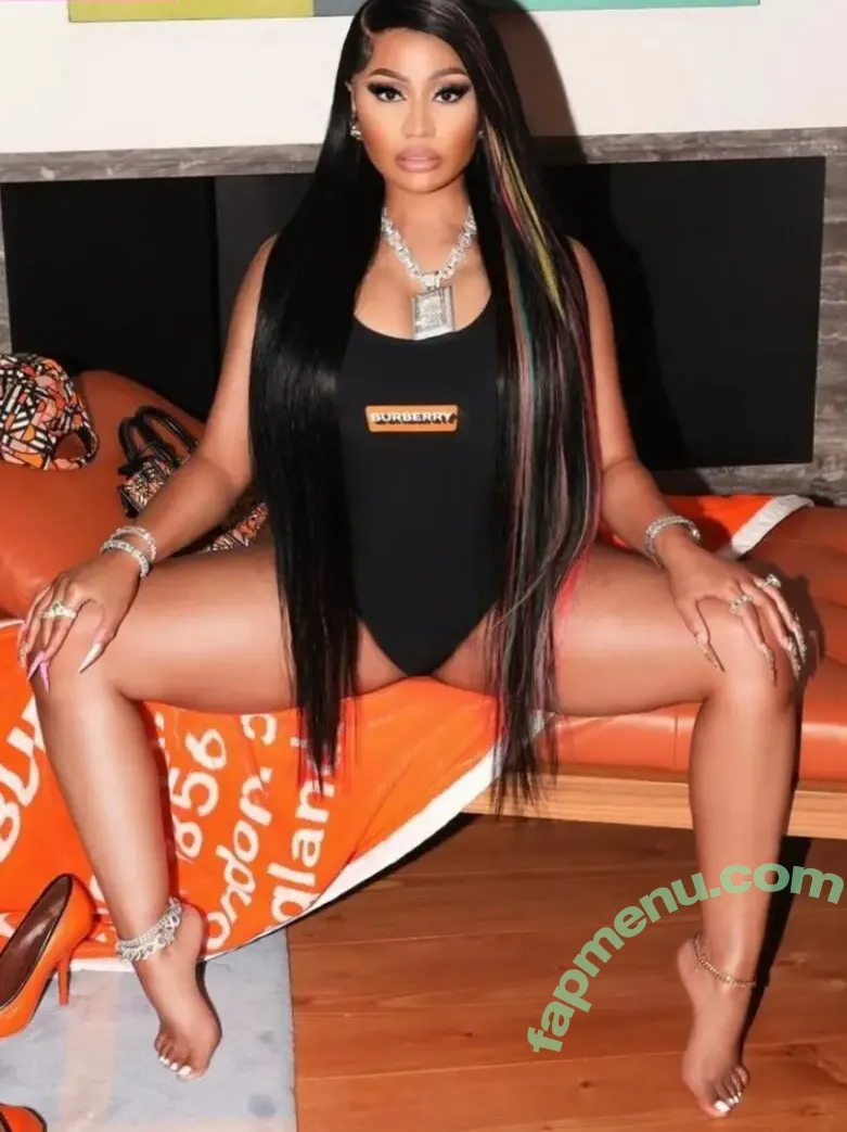 Nicki Minaj nude photo #1406 (nickiminaj)