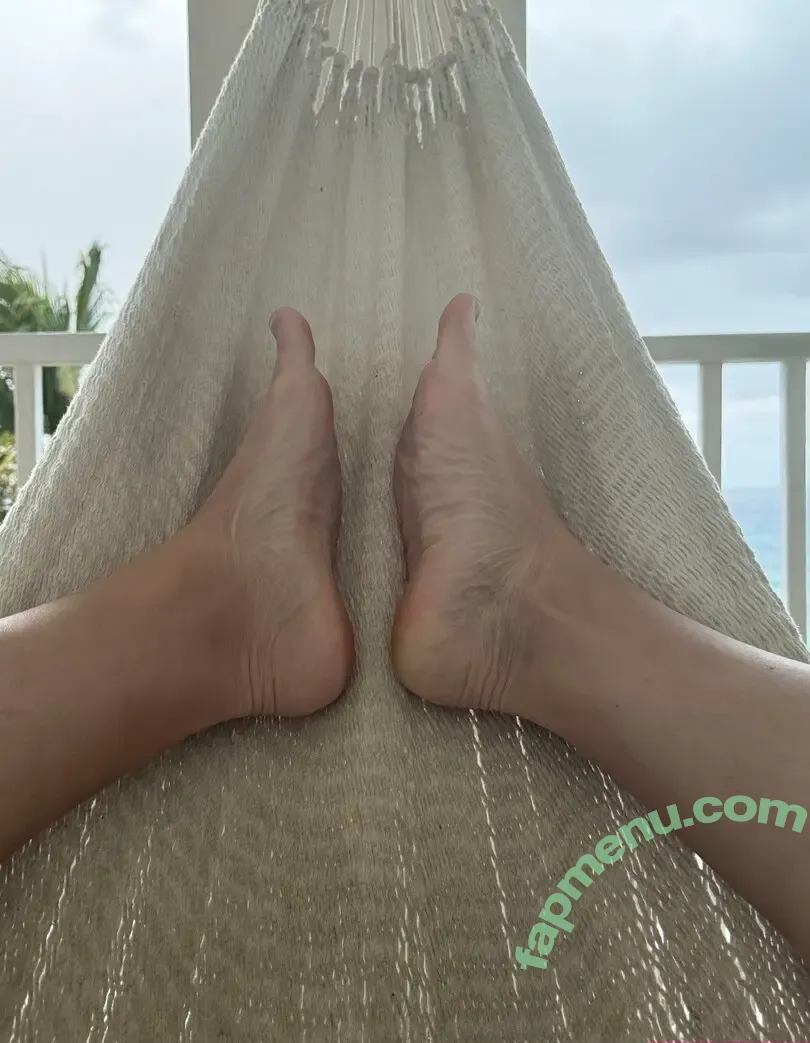 nicksbigstinkyfeet nude photo #0012 (nickbencivengo)
