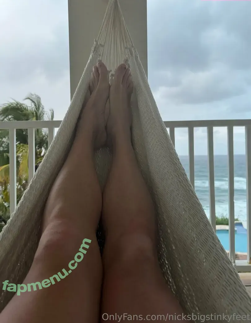nicksbigstinkyfeet nude photo #0018 (nickbencivengo)