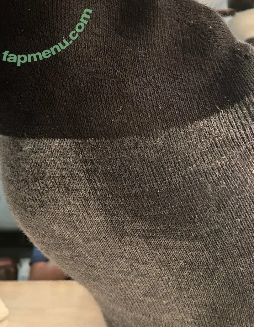 nicksbigstinkyfeet nude photo #0030 (nickbencivengo)