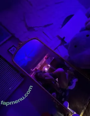 nicnac444 / 992741046 / ohiohippie nude photo #0050