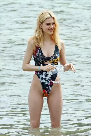 Nicola Peltz / nicolaannepeltz nude photo #0006