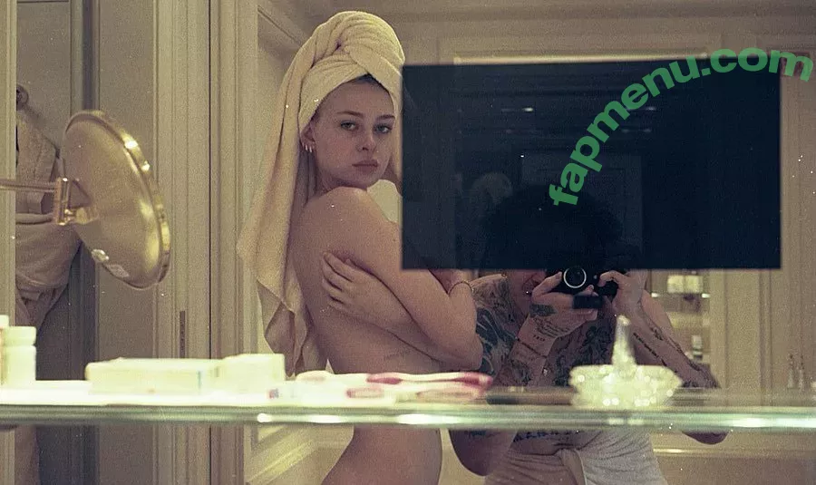 Nicola Peltz nude photo #0002 (nicolaannepeltz)