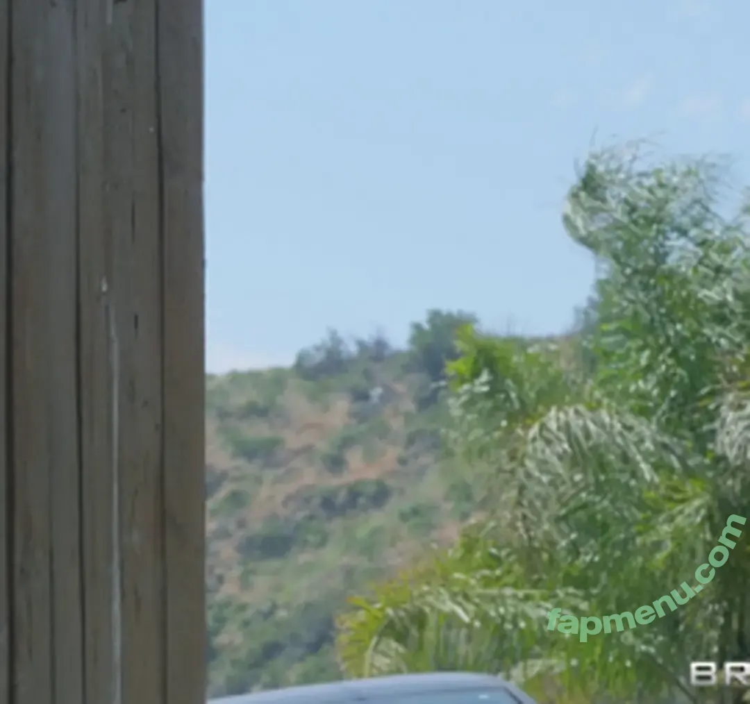 Nicole Aniston nude photo #0007 (Atana / NicoleAniston / XNicoleAnistonX / realnicoleaniston)