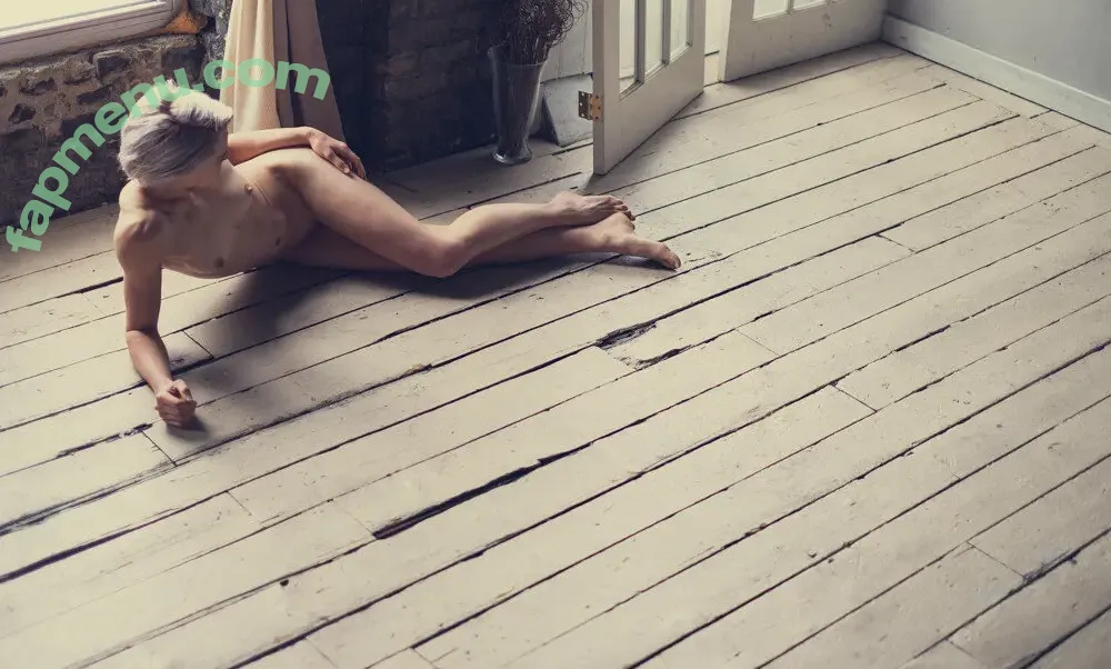 Nicole Coenen nude photo #0011 (Maple / nicole_coenen / nicolecoenen)