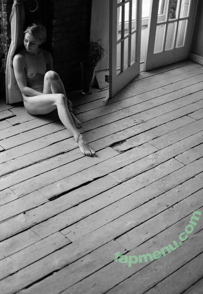 Nicole Coenen nude photo #0015 (NicoleMapleCoenen / nicole_coenen / nicolecoenen)