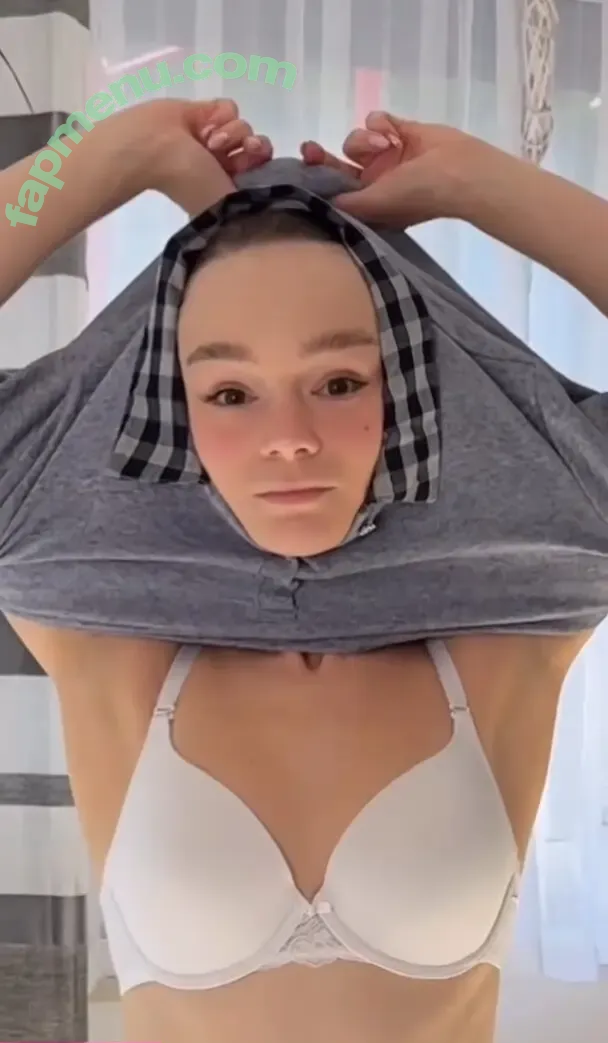 Nicole Czuj nude photo #0052 (czuj.nicki)