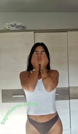  nude photo #0004