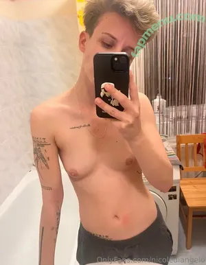 Nicole Di Angelo / NicoleDiAngel / Nicole_DiAngelo / nicolediangelo nude photo #0016