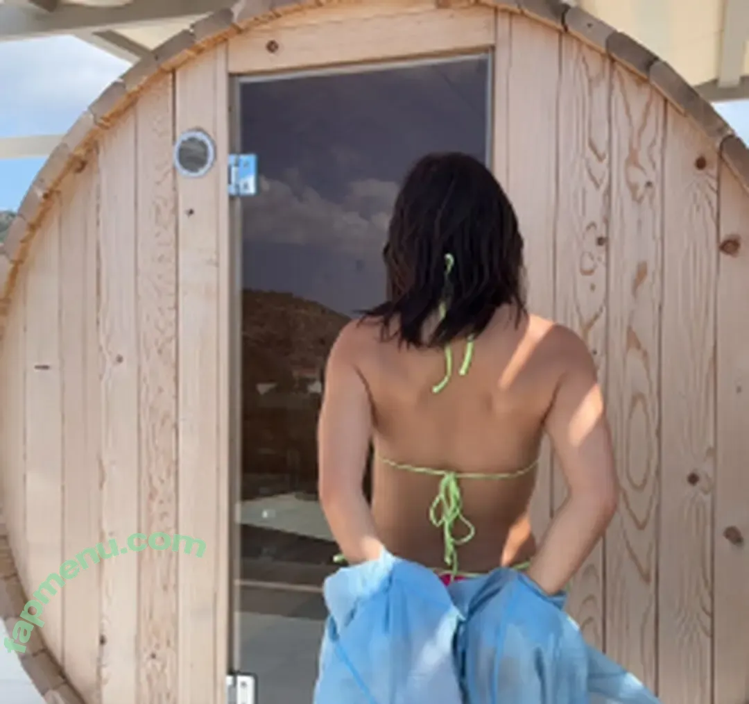 Nicole Doshi nude photo #2568 (nicoledoshi / nicoledoshiofficial / yesdoshi)