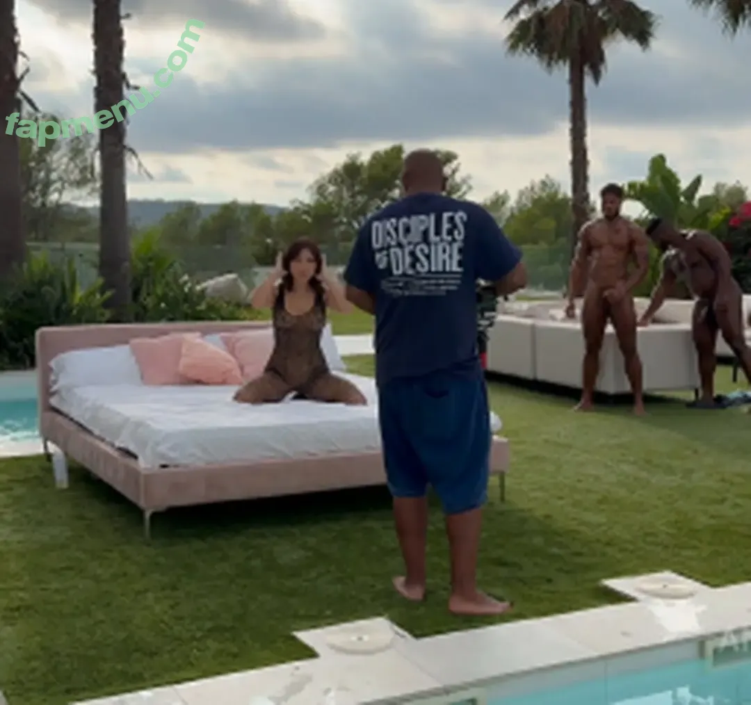 Nicole Doshi nude photo #2580 (nicoledoshi / nicoledoshiofficial / yesdoshi)