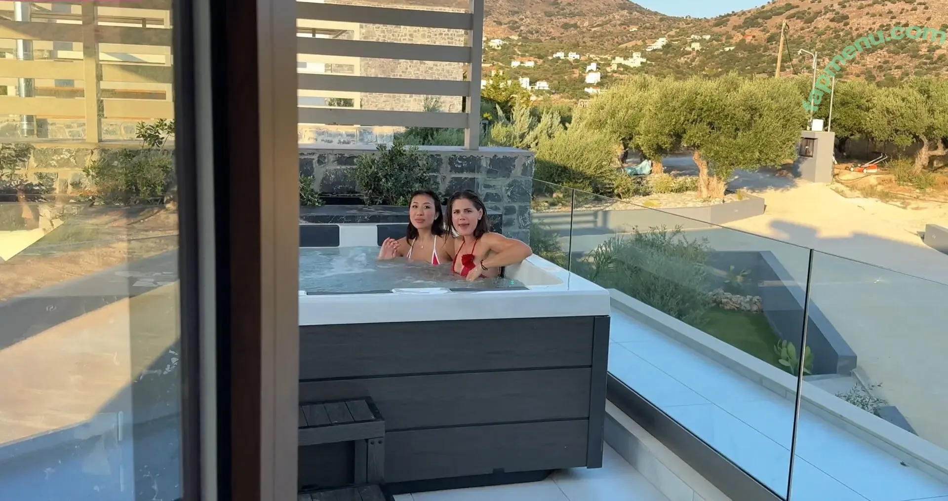 Nicole Doshi nude photo #2693 (nicoledoshi / nicoledoshiofficial / yesdoshi)