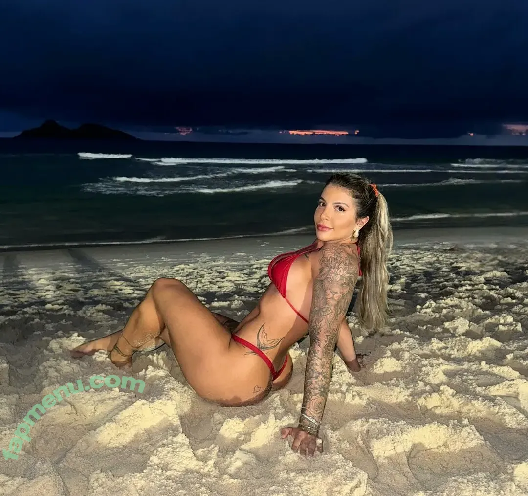 Nicole Fagundes nude photo #0014 (nik.fagundes)