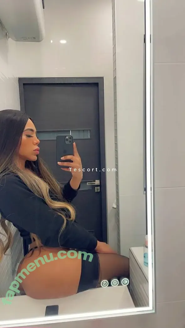 nicole.foxx nude photo #0018 (nicolefoxx001 / queenbeebody)