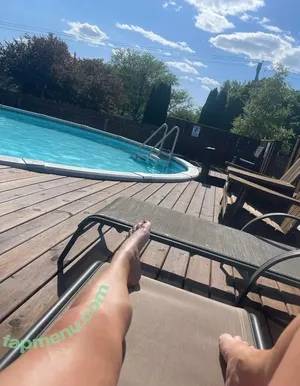  nude photo #0004