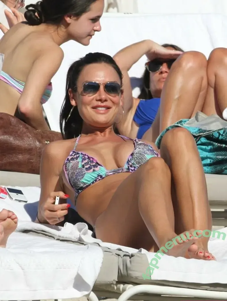 Nicole Minetti nude photo #0037 (nicoleminetti1)