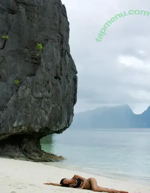 Nicole Scherzinger / NicoleScherzy / nicole_scherzinger / nicolescherzinger nude photo #2825