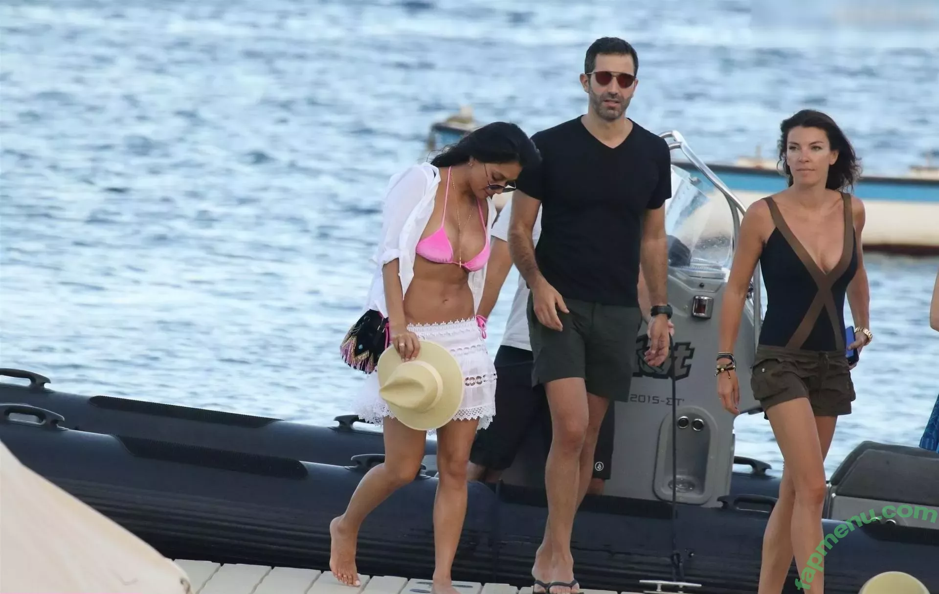 Nicole Scherzinger nude photo #2220 (NicoleScherzy / nicole / nicole_scherzinger / nicolescherzinger)