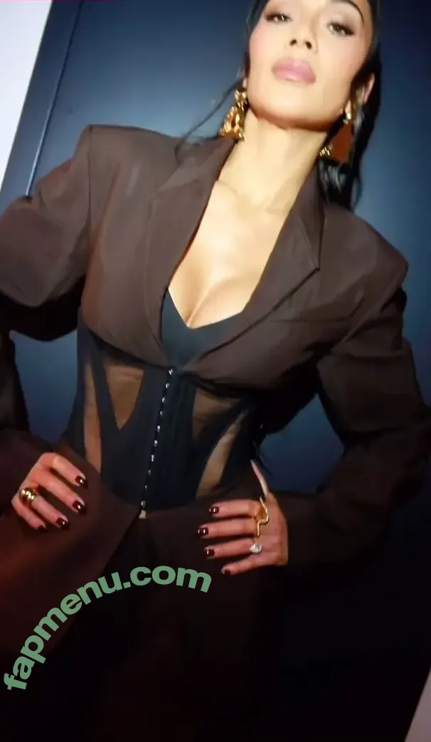 Nicole Scherzinger nude photo #2332 (NicoleScherzy / nicole / nicole_scherzinger / nicolescherzinger)