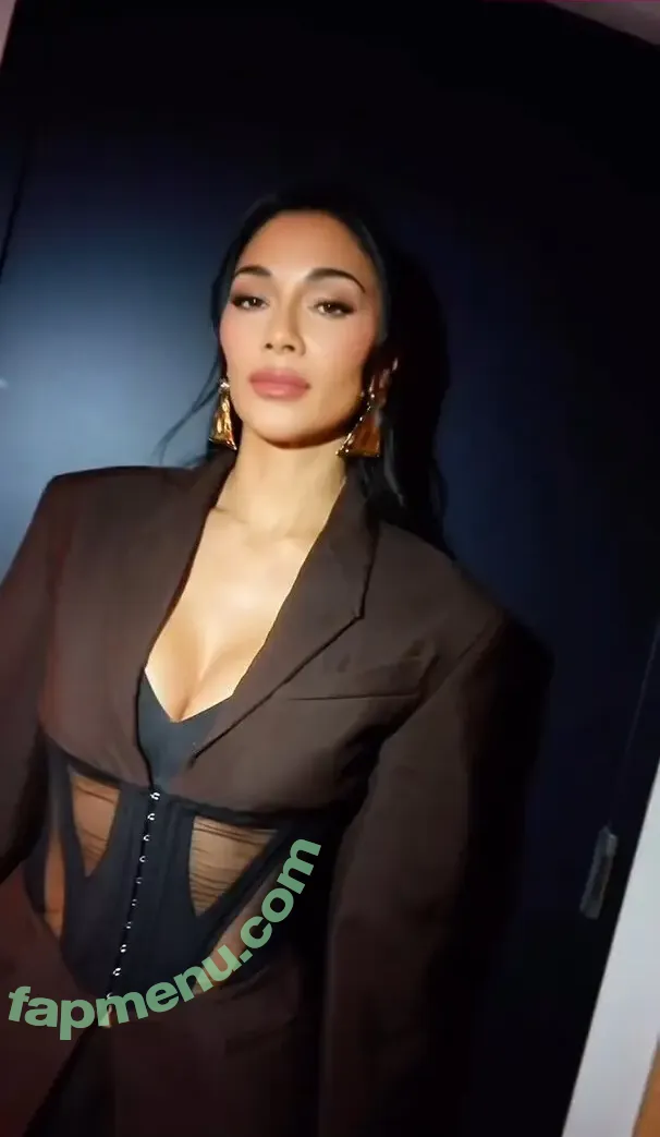 Nicole Scherzinger nude photo #2335 (NicoleScherzy / nicole / nicole_scherzinger / nicolescherzinger)