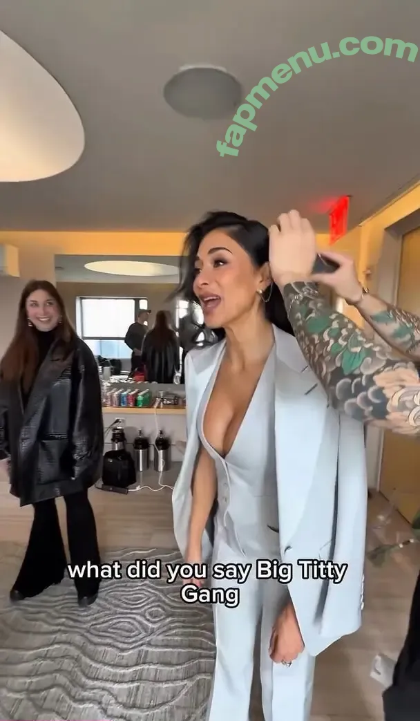 Nicole Scherzinger nude photo #2617 (NicoleScherzy / nicole / nicole_scherzinger / nicolescherzinger)
