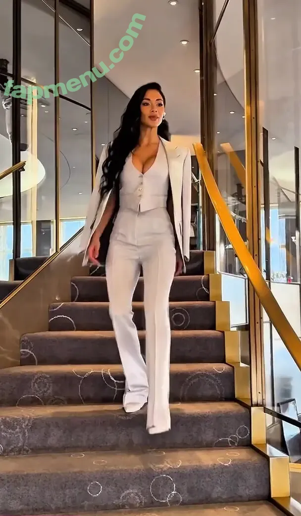 Nicole Scherzinger nude photo #2620 (NicoleScherzy / nicole / nicole_scherzinger / nicolescherzinger)